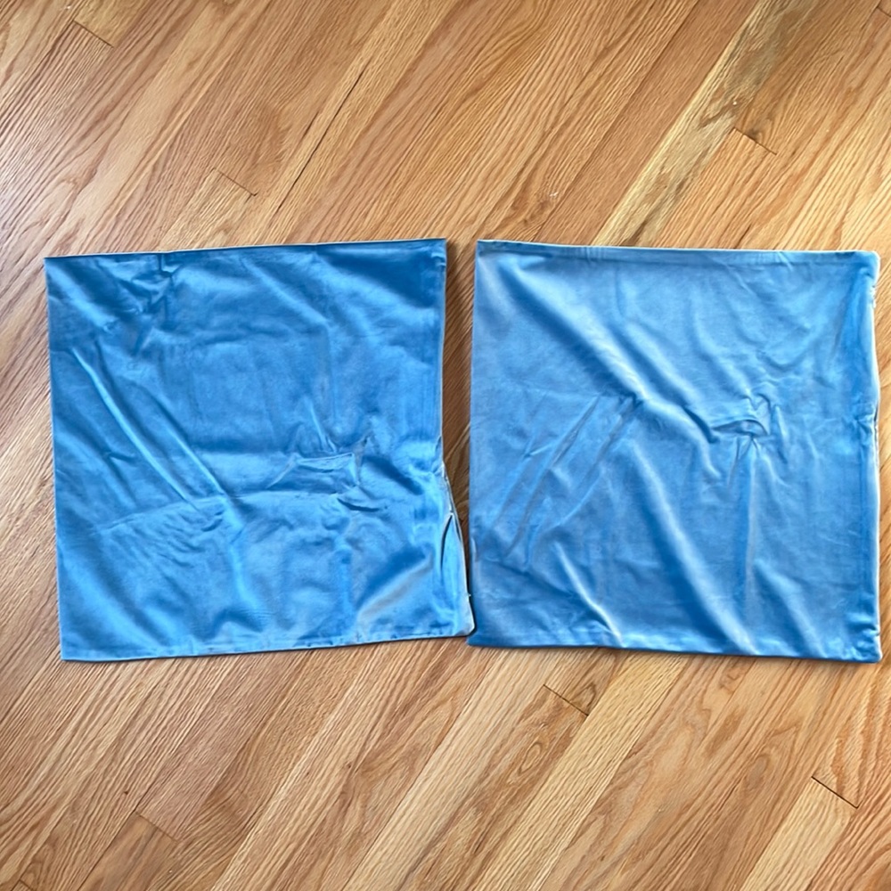 MIULEE Set of 2 Light Blue Soft Velvet-Texture Pillow Cases NIP